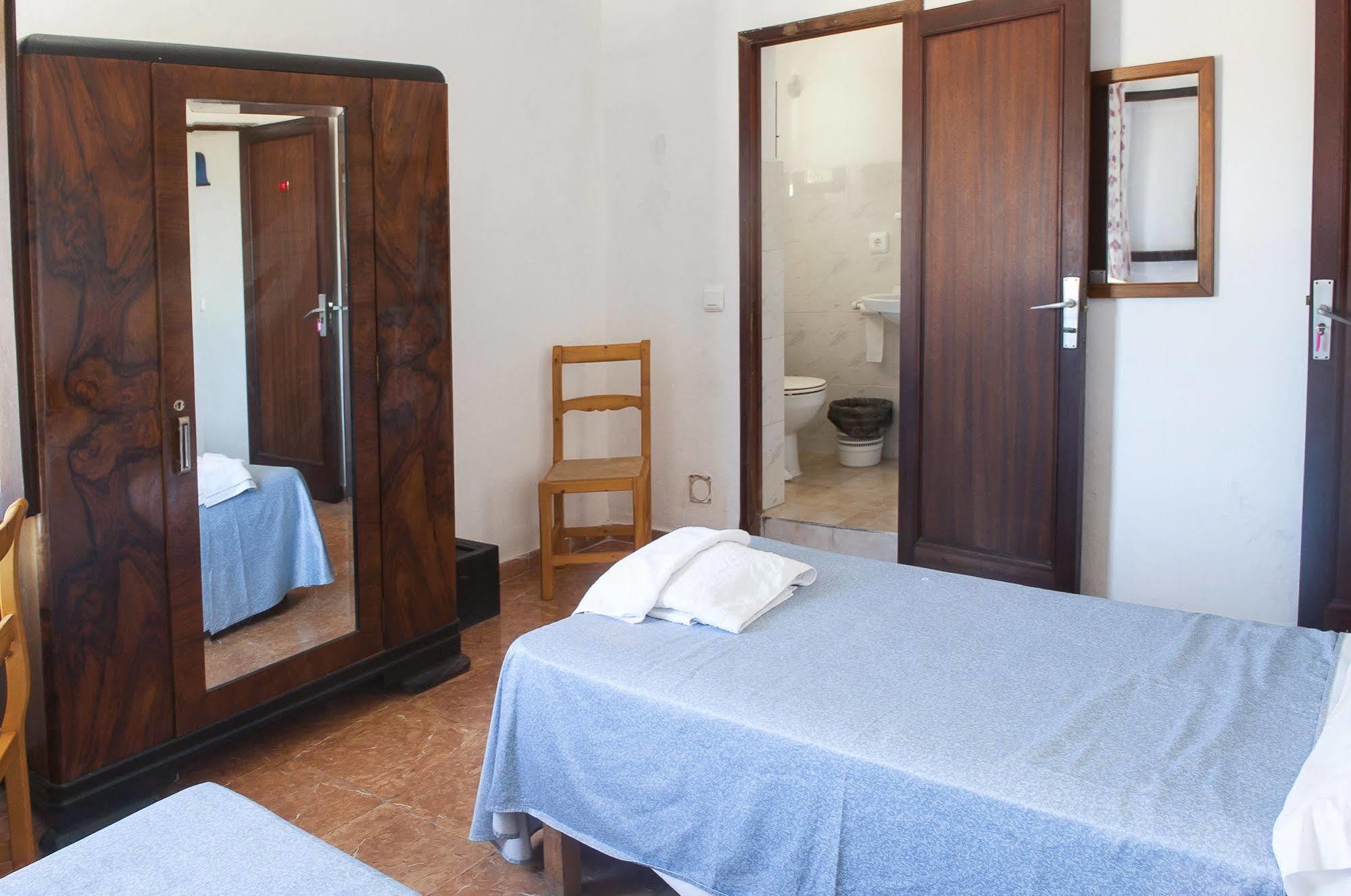 Surfing Concept Hostel Cala Ratjada  Exterior photo